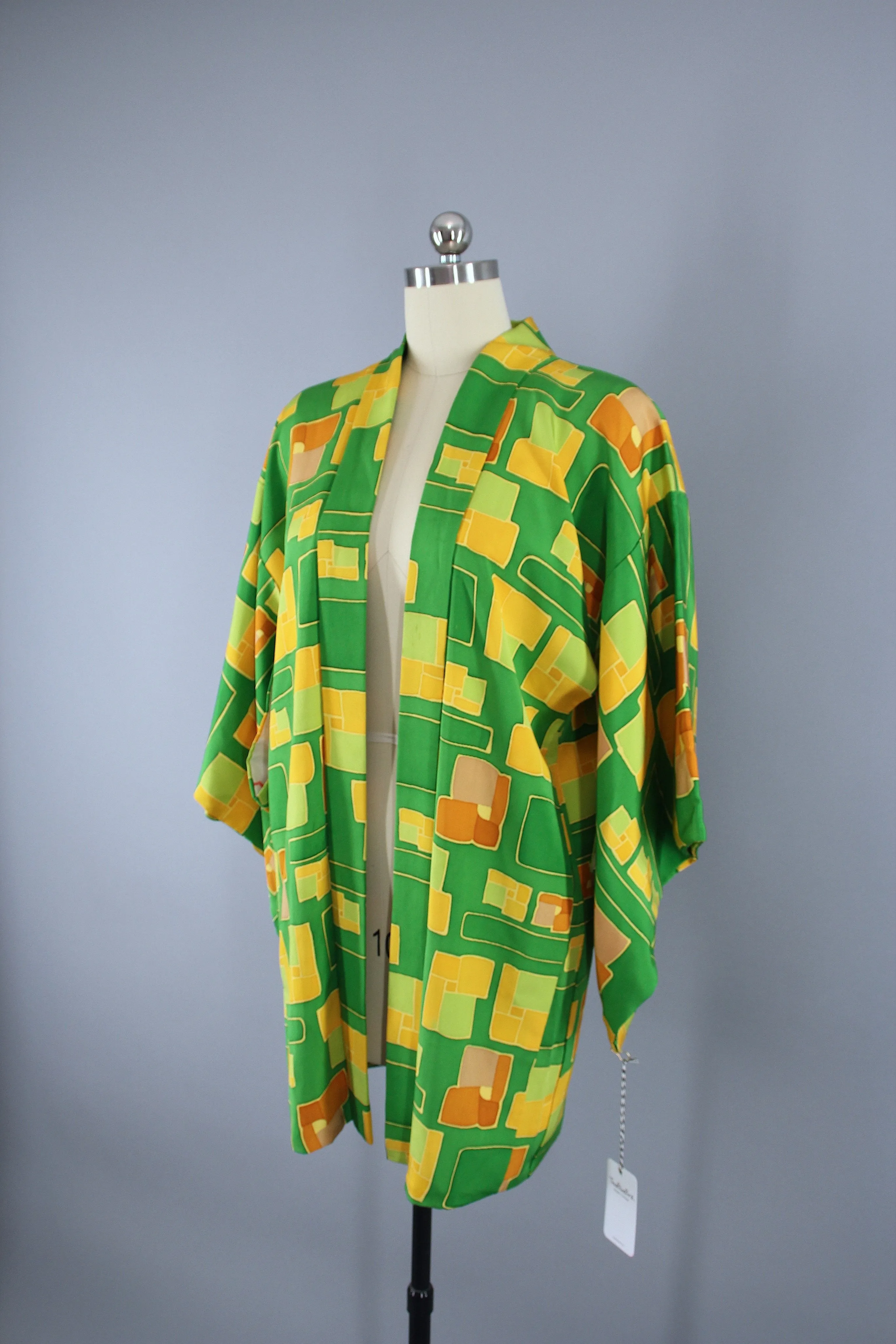 1960s Vintage Silk Haori Kimono Jacket Cardigan / Green Yellow Mod Print