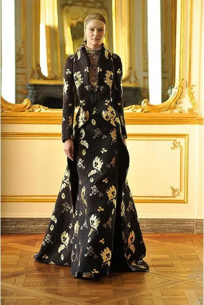 2010 Alexander McQueen Final Runway Collection Metallic-Gold Black Brocade Dress