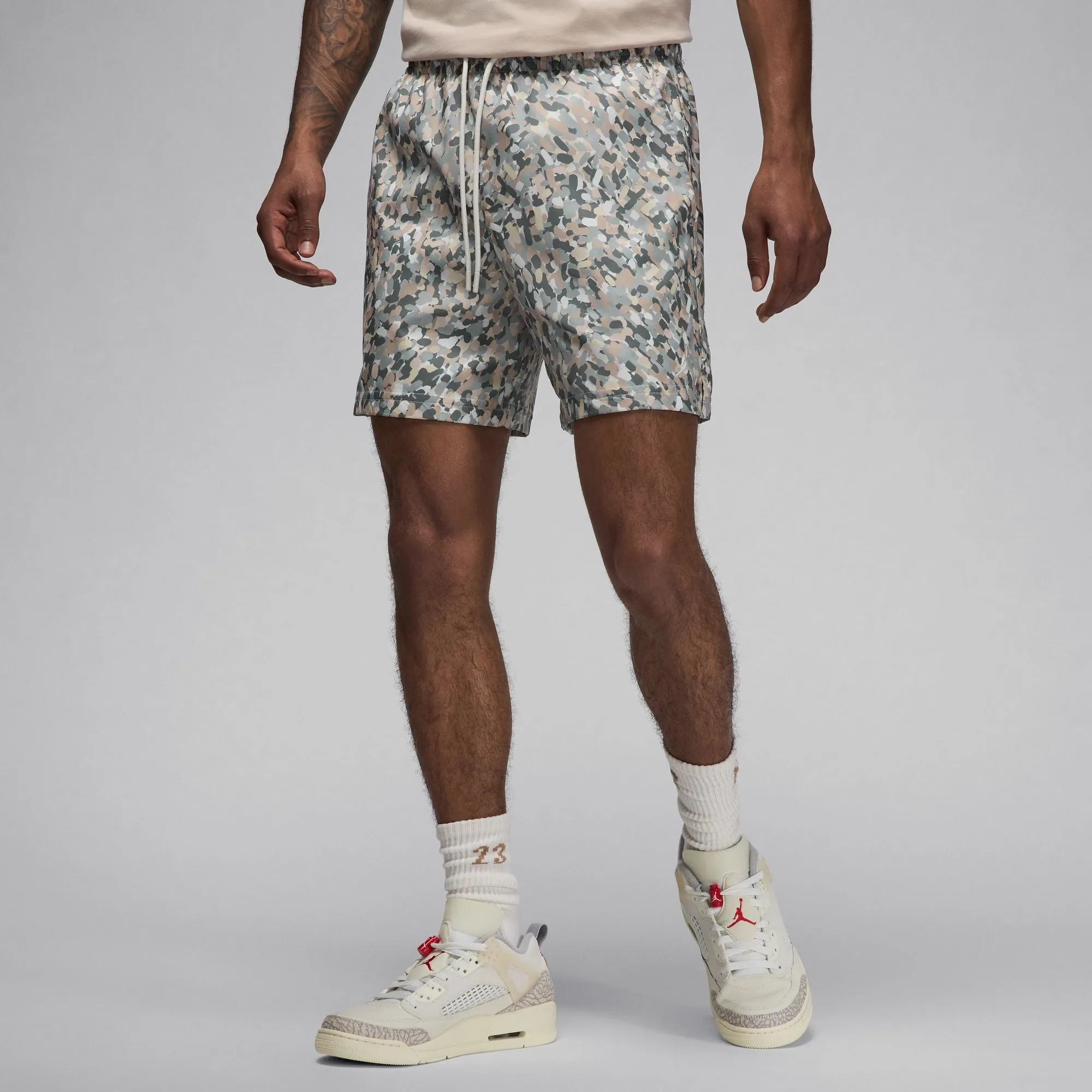 Air Jordan Essentials Poolside Shorts (Sail/Sail)