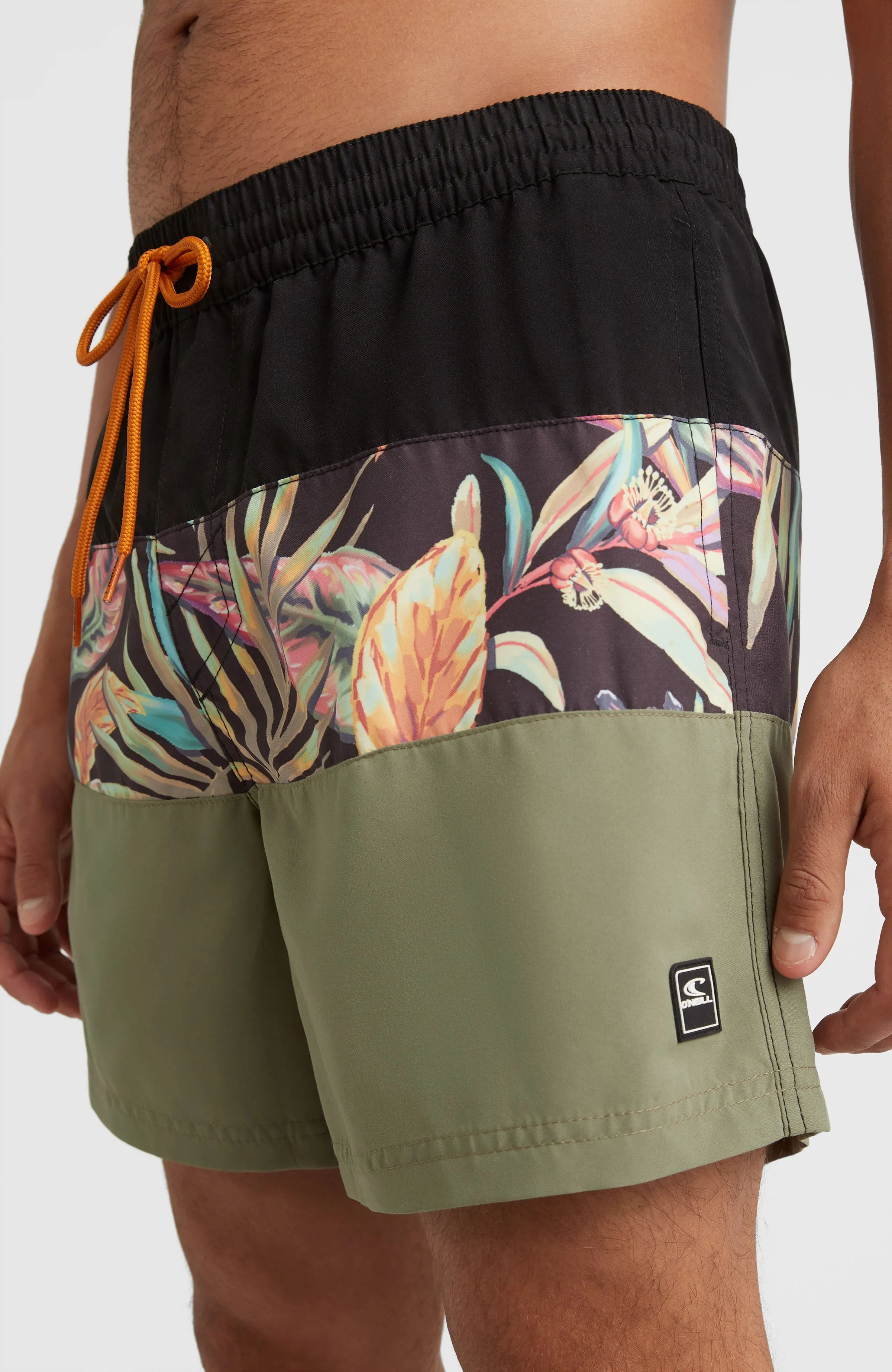 Cali Block 15'' Swim Shorts | Black Tropical Flower