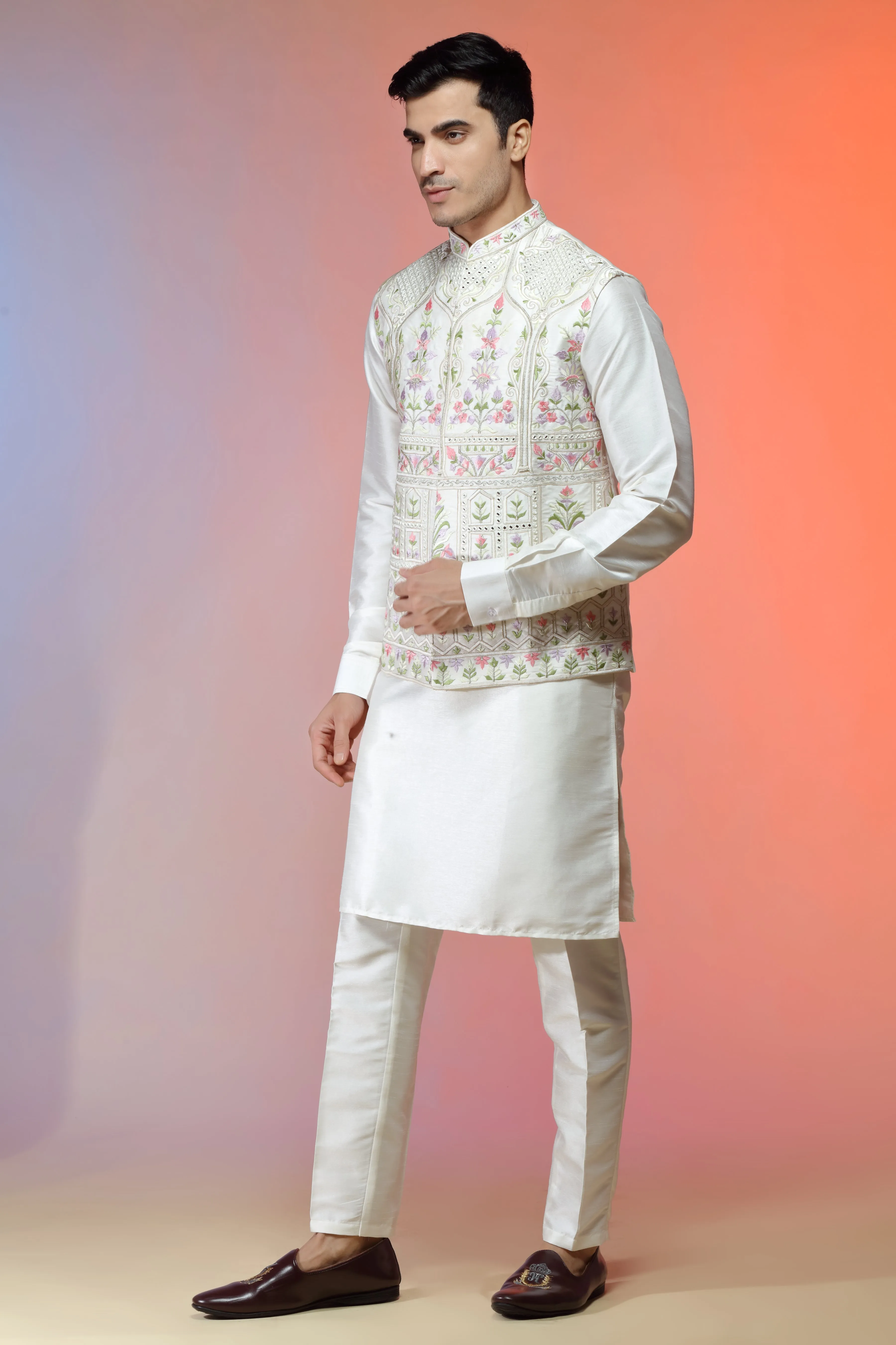 Ivory Silk Jacket Set In Floral Embroidery For Men