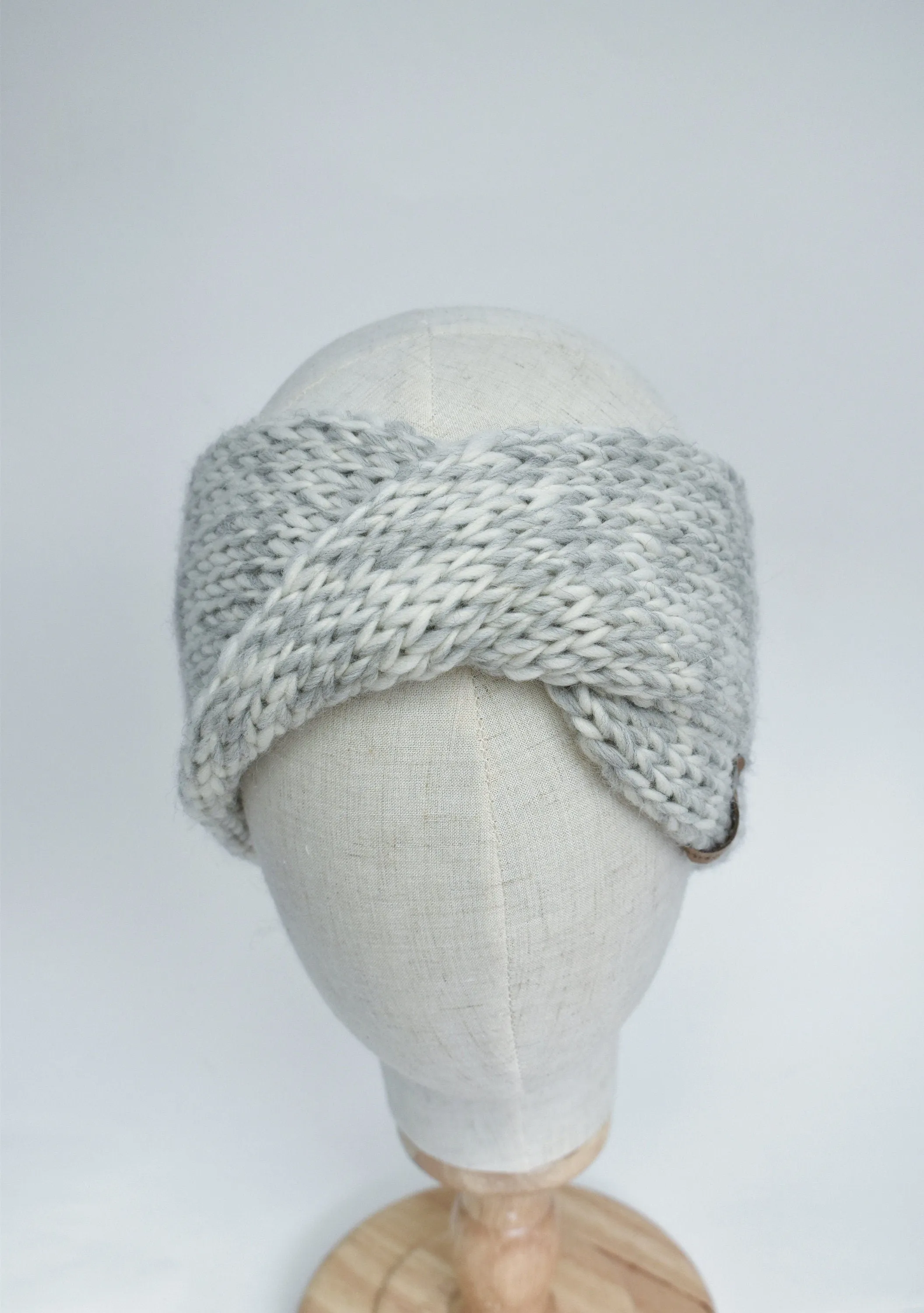 Light Gray Peruvian Wool Hand Knit Headband