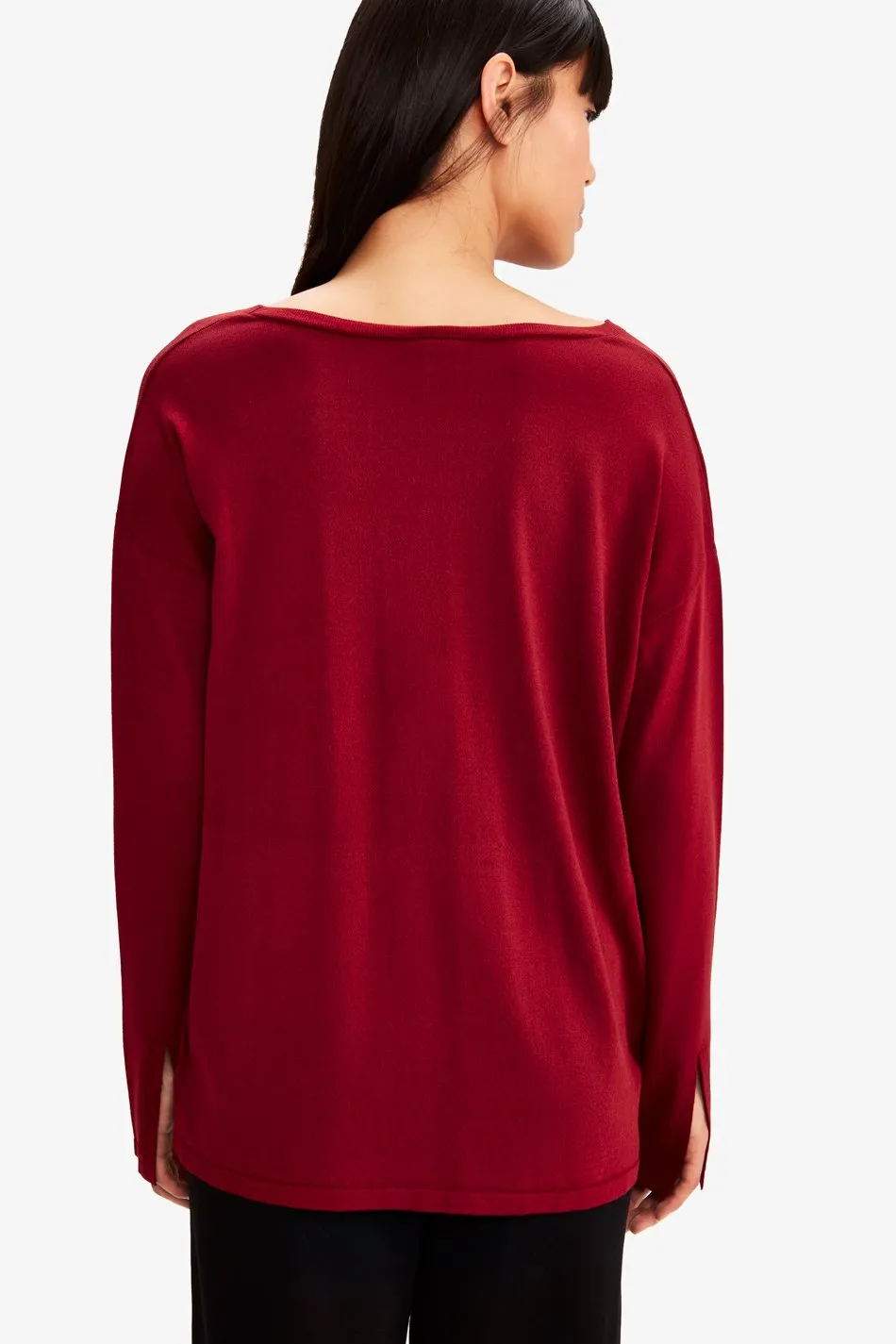 MERCER V-NECK SWEATER