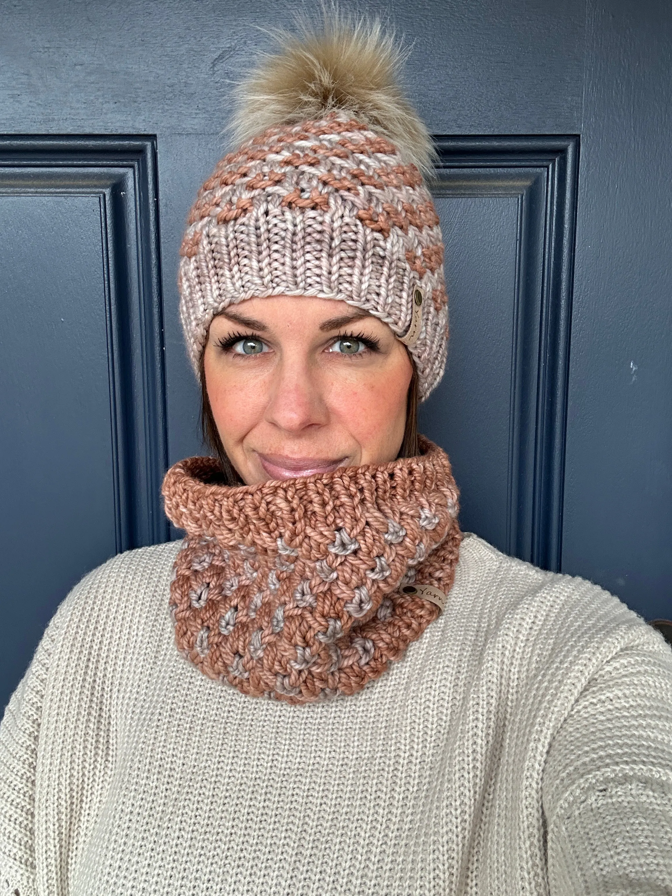 Merino wool knit hat and cowl set