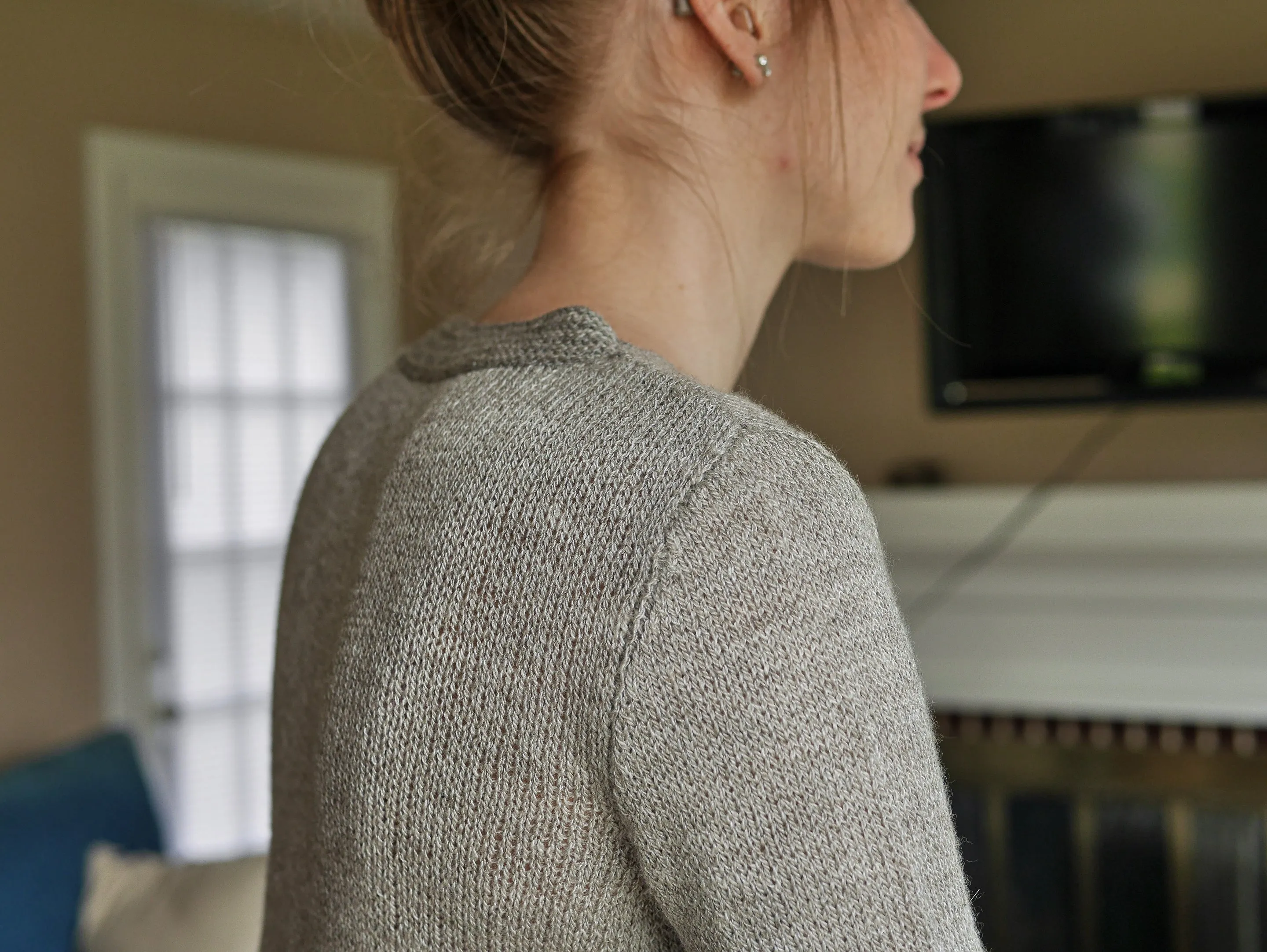 Salt & Pepper elbow-length sleeve <br/><small>knitting pattern</small>