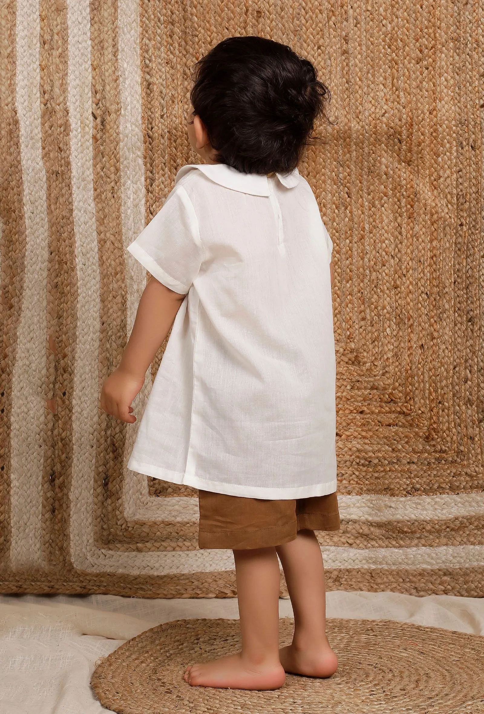 Set Of 2: Off-white Mul Mul Short Kurta With Dark Brown Short