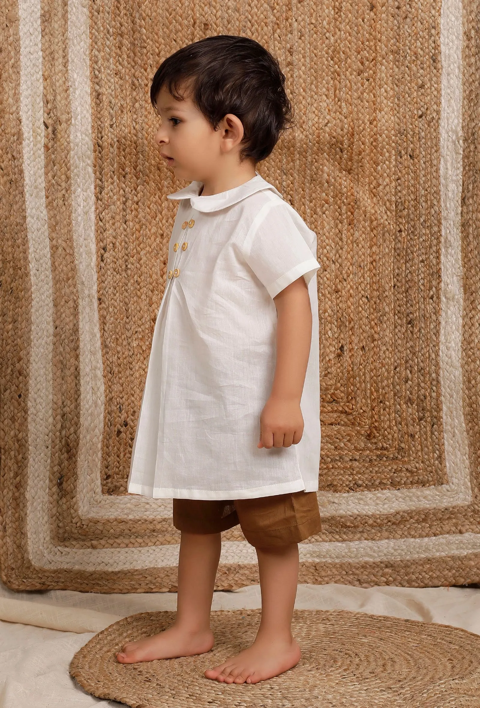 Set Of 2: Off-white Mul Mul Short Kurta With Dark Brown Short