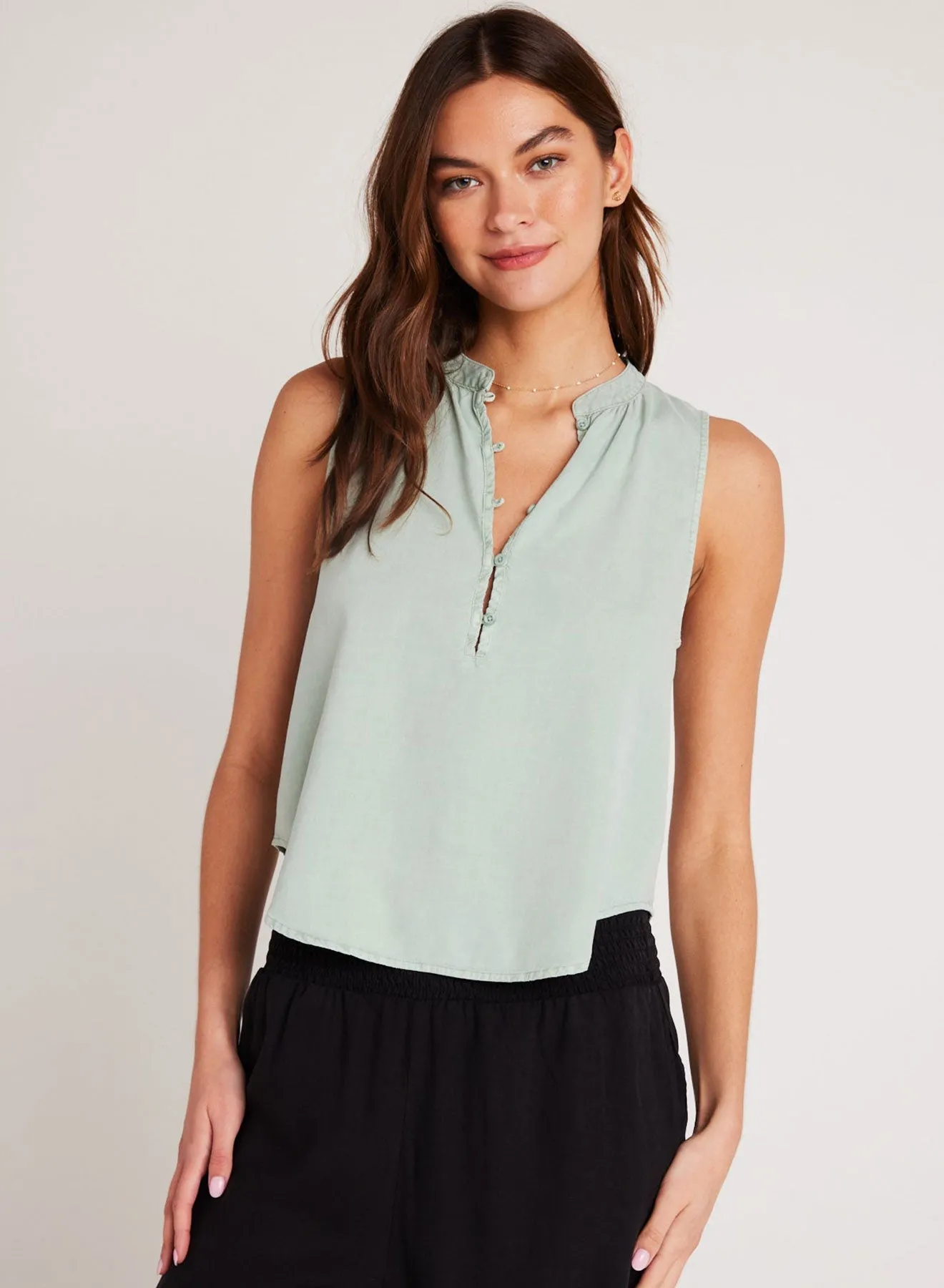 Sleeveless Pullover - Oasis Green