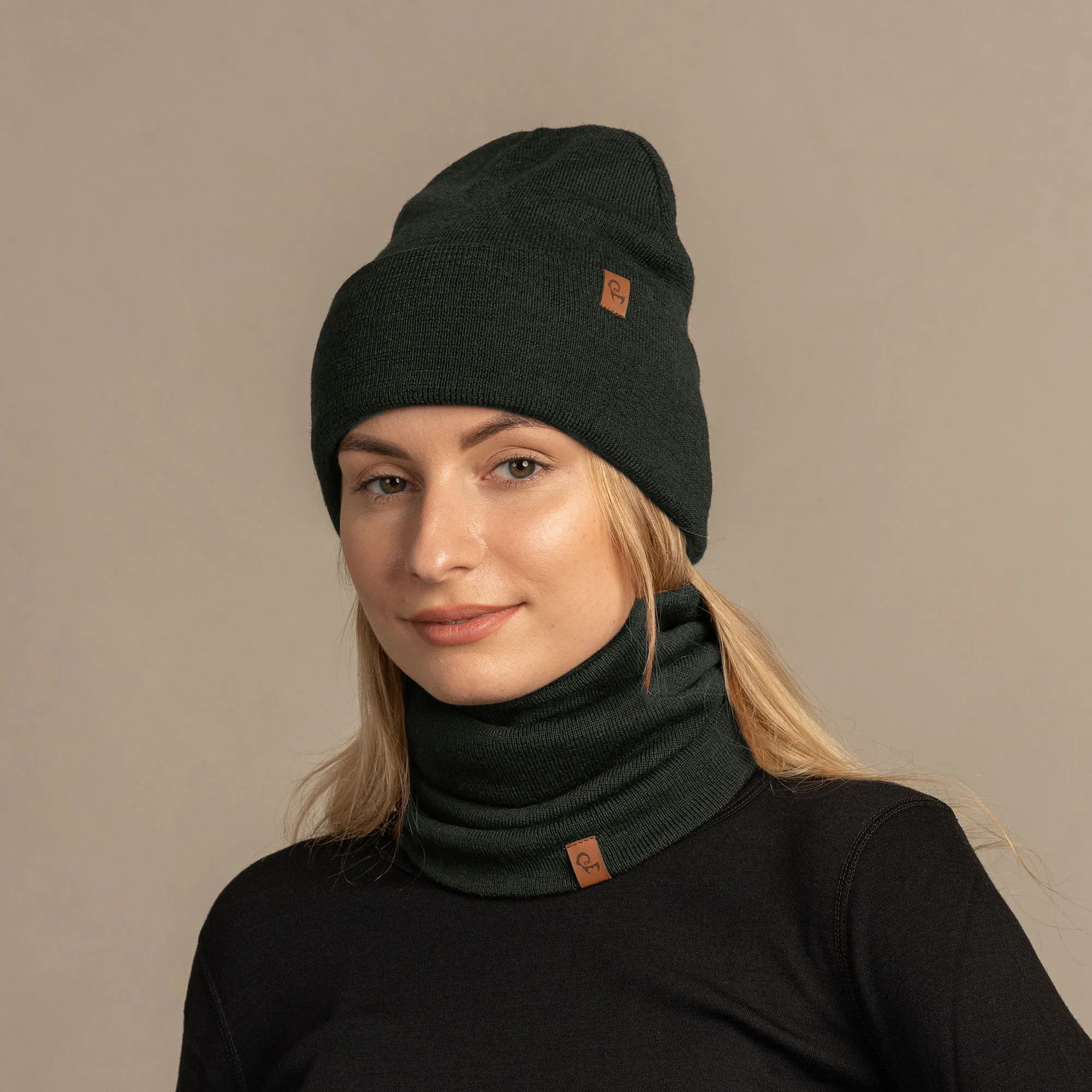 Women's Knit Beanie & Gaiter 2-Piece